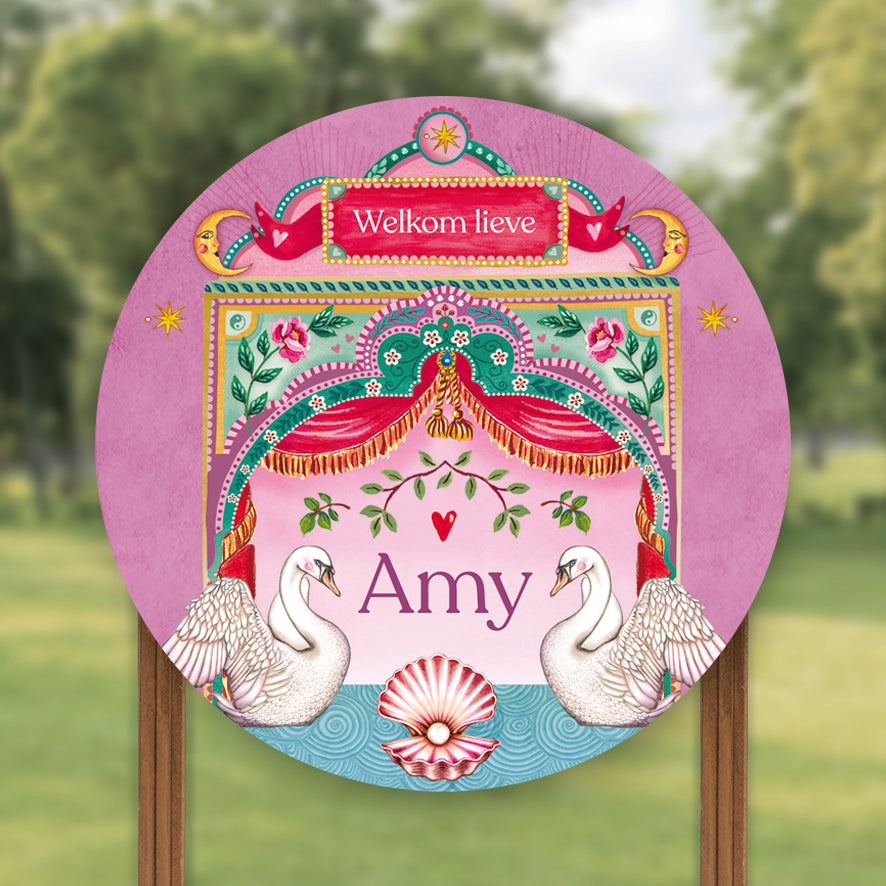 Tuinbord dancing Swan Pearl - Story of July